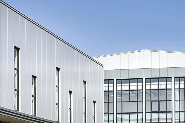 Comparando los paneles PUF con los materiales de aislamiento tradicionales